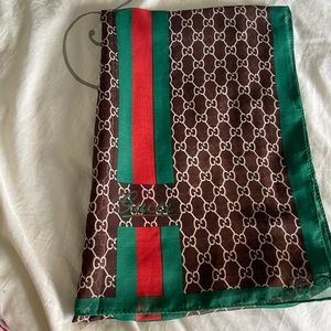 GUCCI SCARF